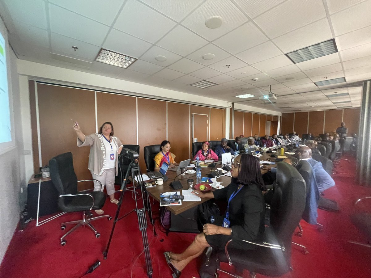 🔴Still in #Abuja for an #IntellectualProperty Workshop by <a href="/APTF_org/">African Pharmaceutical Technology Foundation</a> &amp; <a href="/WHO/">World Health Organization (WHO)</a> <a href="/WHONigeria/">WHO Nigeria</a>,in partnership w/ <a href="/NIPRD2/">NIPRD</a>,to💪 #IP capacities on #health #innovations in #Nigeria. Great attendance by all concerned 🇳🇬 Ministries &amp; Agencies - mapping gaps,needs &amp; aspirations for a🌟 future!