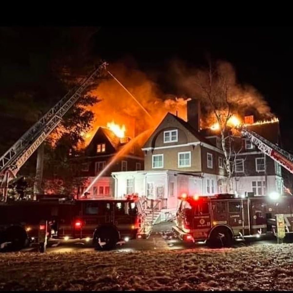 James McCarthy (@jammccarthy) on Twitter photo It was an amazing experience to film our music video at the beautiful historic <a href="/est8ofmind/">Estate of Mind</a> Oakhurst Manor back in November. Very sadly, I learned that they suffered a devastating fire there on March 1st. Thankfully and most importantly no one was injured. But they are - (1/2) It was an amazing experience to film our music video at the beautiful historic <a href="/est8ofmind/">Estate of Mind</a> Oakhurst Manor back in November. Very sadly, I learned that they suffered a devastating fire there on March 1st. Thankfully and most importantly no one was injured. But they are - (1/2)