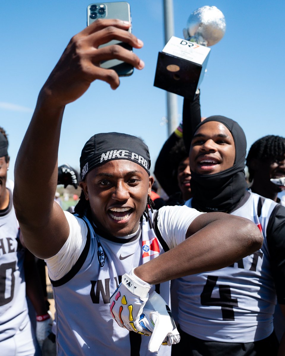 THE PLATFORM tweet media