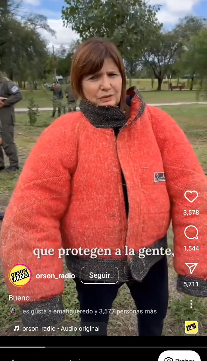 MirindaPringles's tweet photo. Cuando sos el menor y heredás la ropa de tus hermanos mayores. https://t.co/dTjAmedY0R