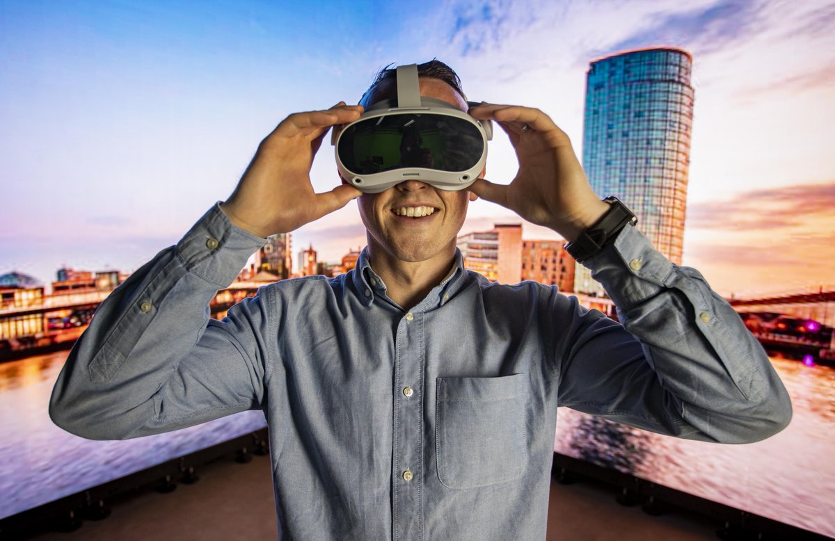 NEWS: New £575,000 fund for innovation in immersive technologies

ow.ly/XBhb50QWE07

@CllrBlack @conormurphysf @Economy_NI @NIOgov @InvestNI

#SmartBelfast #BRCityDeal #Innovation #Tourism #VisitorExperiences #ImmersiveTech