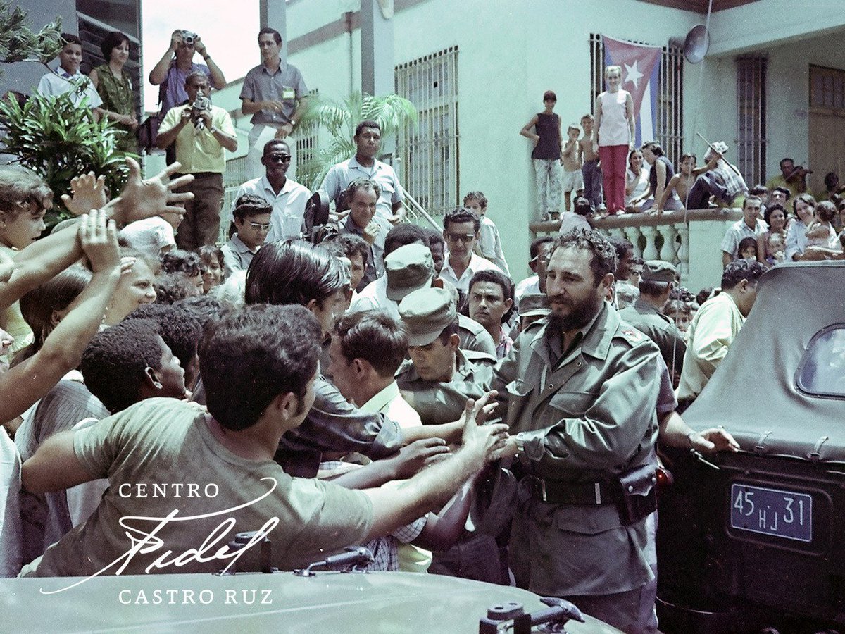 #Fidel:"Mientras que la inteligencia y el corazón de nuestro pueblo estén con la #Revolución, jamás la Revolución será vencida". #FidelVive