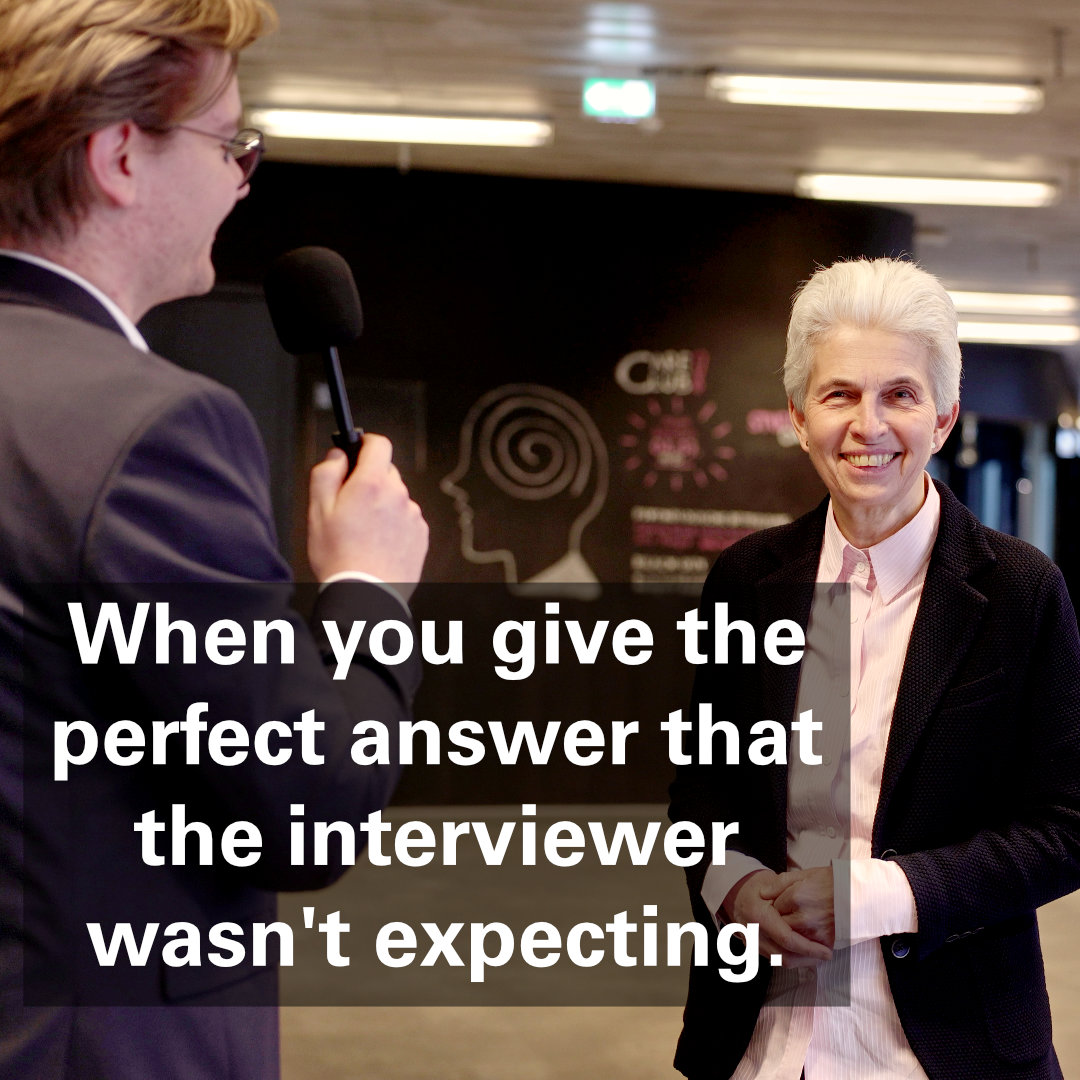 Have you already seen Jonathan Rauch's three-question interview with Marie-Agnes Strack-Zimmermann? Then it's high time you did. :-) You can still learn something from the pro: How to give simple answers to complex questions! bit.ly/49W4643 #zeppelinuni