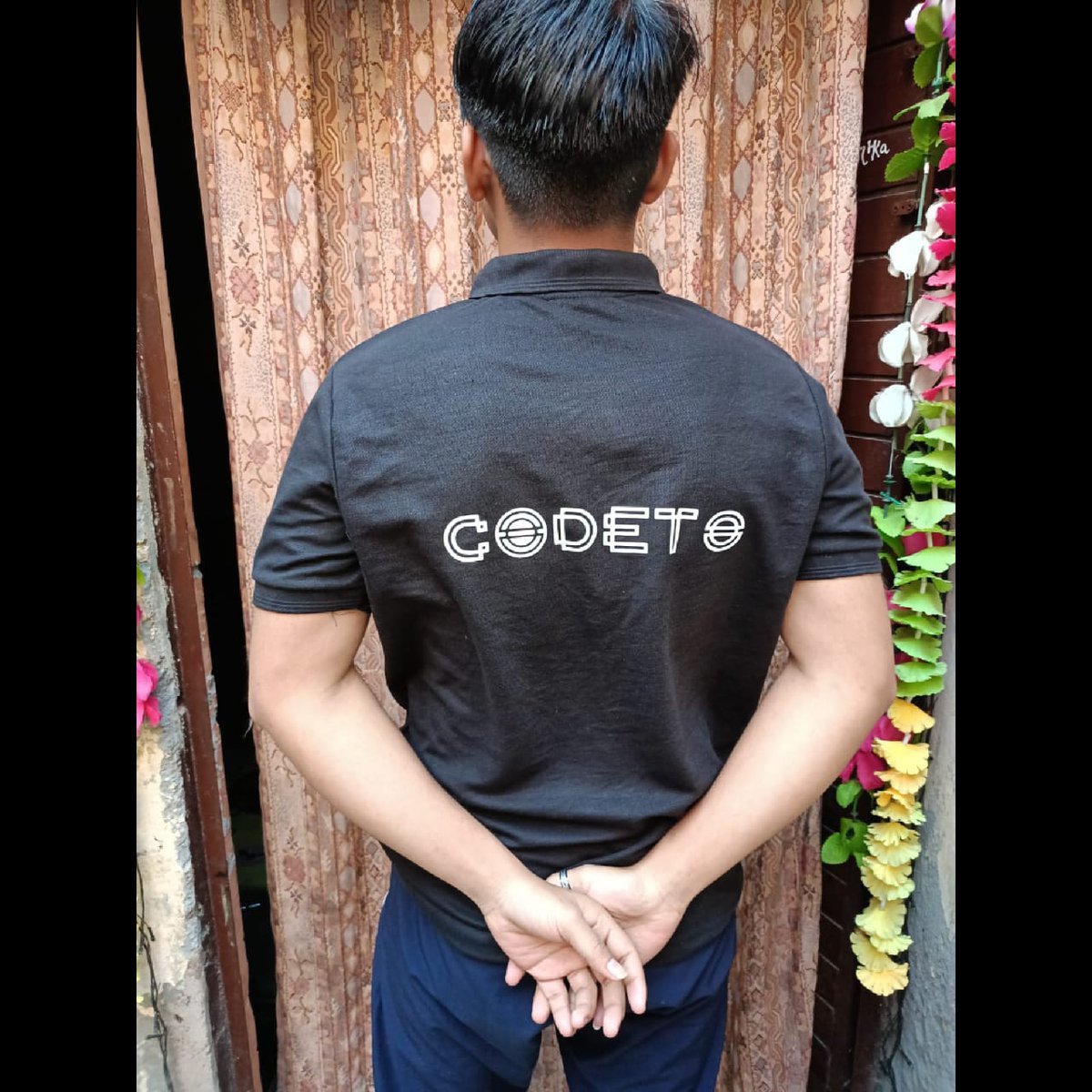 Codeto805's tweet image. Wearing Success: Our Hackathon champion from Inderprastha Engineering College proudly dons the CodeTo Learning Institute t-shirt, a symbol of their victory and dedication to innovation👩🏻💻🎮💯
#CodeToLearn #FutureOfEducation #TechSkills #InnovativeLearning #CodingCommunity #EdTech