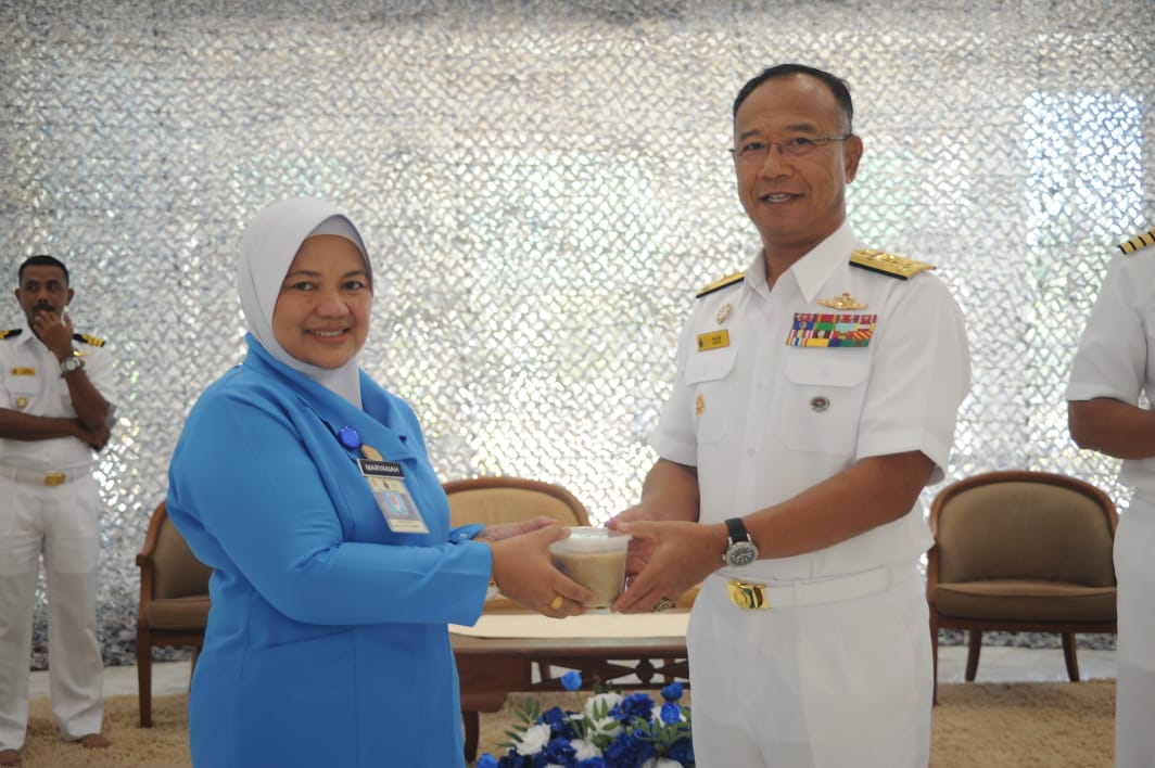 KD SULTAN ISMAIL (@kdsi_rasmi) on Twitter photo PROGRAM IHYA RAMADAN PANGLIMA PENDIDIKAN DAN LATIHAN BERSAMA WARGA KD SULTAN ISMAIL
Baca lanjut di: facebook.com/share/p/4j7nEv⦠PROGRAM IHYA RAMADAN PANGLIMA PENDIDIKAN DAN LATIHAN BERSAMA WARGA KD SULTAN ISMAIL
Baca lanjut di: facebook.com/share/p/4j7nEvβ¦