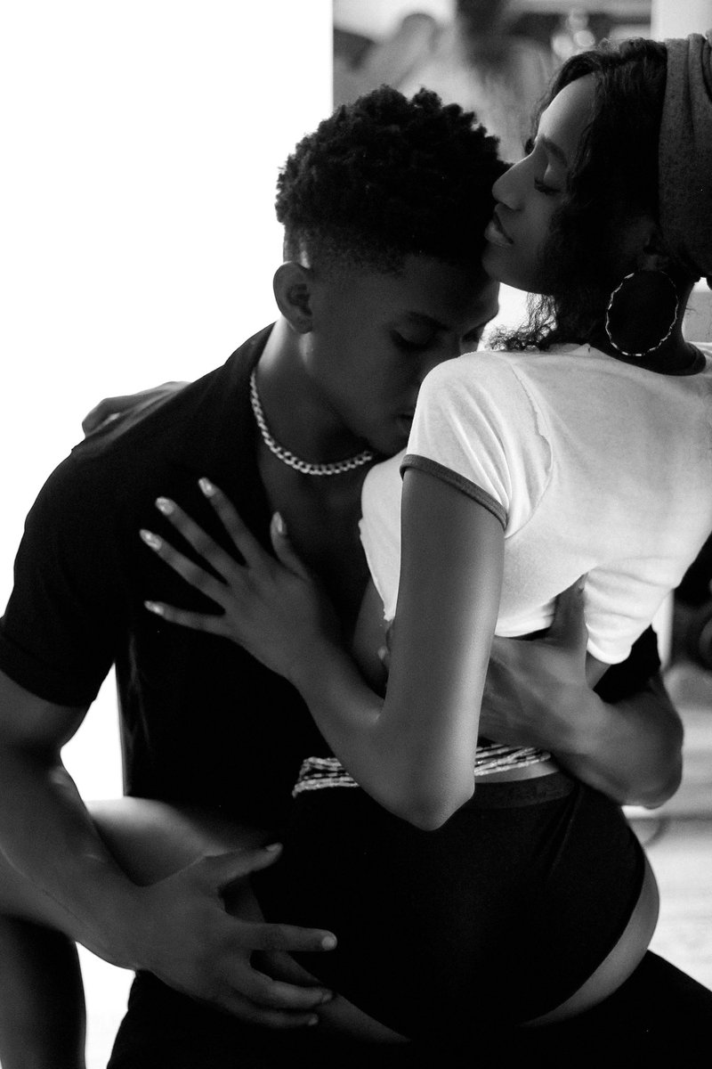 lucecucy's tweet photo. Romance 🥵📷

#CoupleGoals #relationshipgoals #Romance #FYP https://t.co/04DNgrZjzi