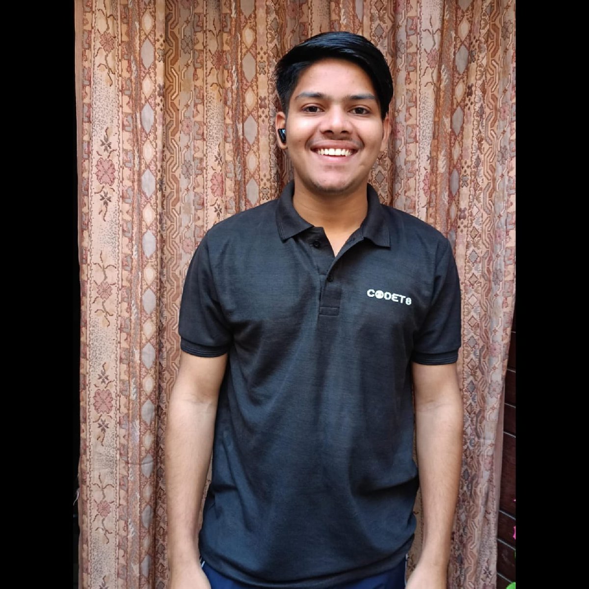 Codeto805's tweet image. Wearing Success: Our Hackathon champion from Inderprastha Engineering College proudly dons the CodeTo Learning Institute t-shirt, a symbol of their victory and dedication to innovation👩🏻💻🎮💯
#CodeToLearn #FutureOfEducation #TechSkills #InnovativeLearning #CodingCommunity #EdTech