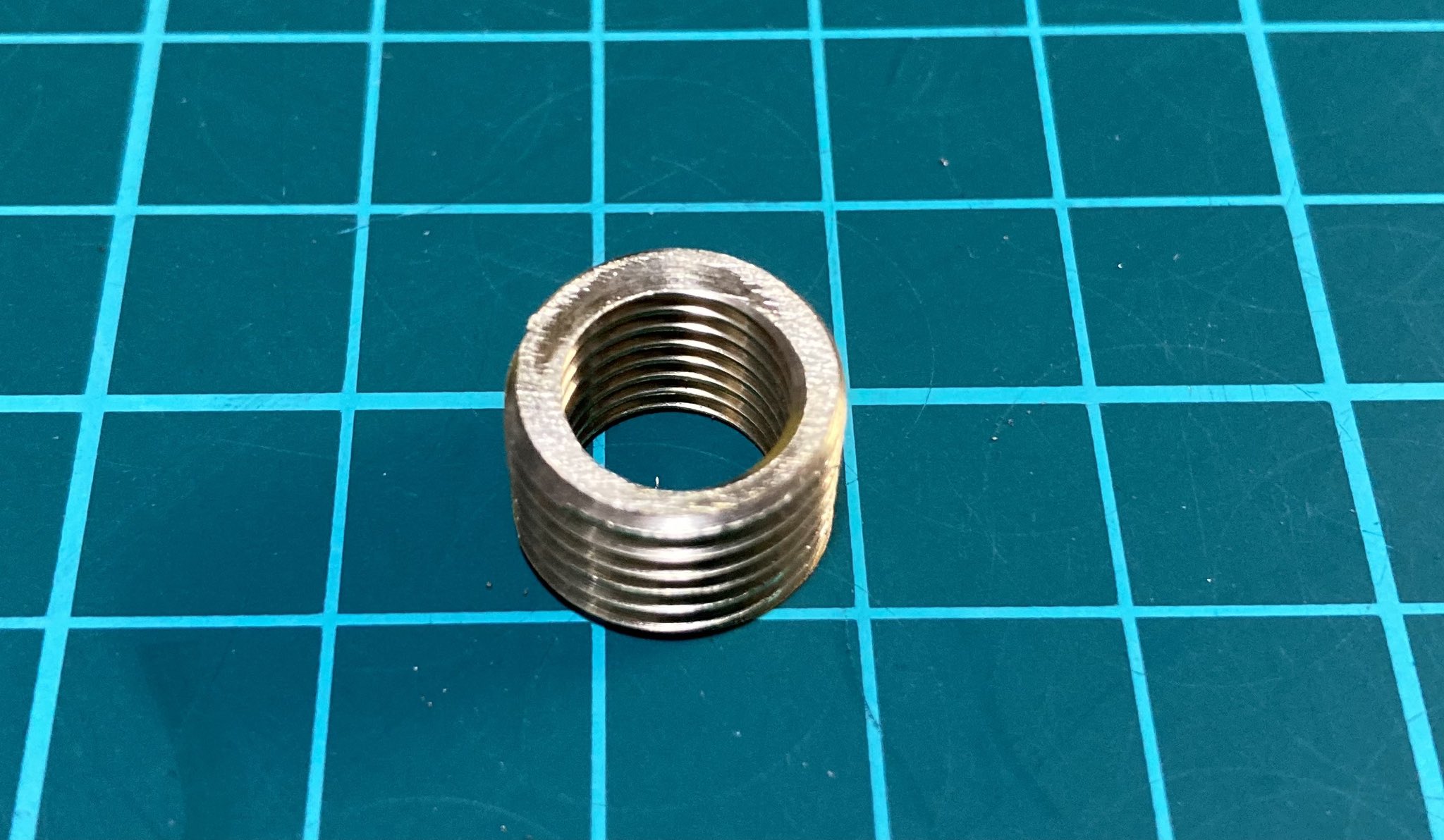 38gボンベ用co2レギュレーターネジ規格1/2-20UNF