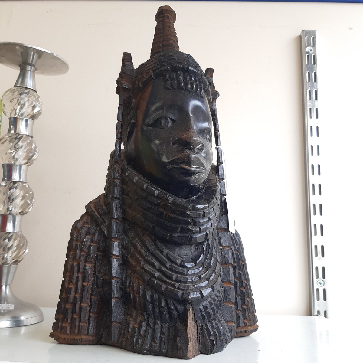 This amazing African wood carving is available now in the Eastbourne Mind shop at 4 Grove Road BN21 4TJ 😃🥰
#mindeastbourne #mymindshop #africanart