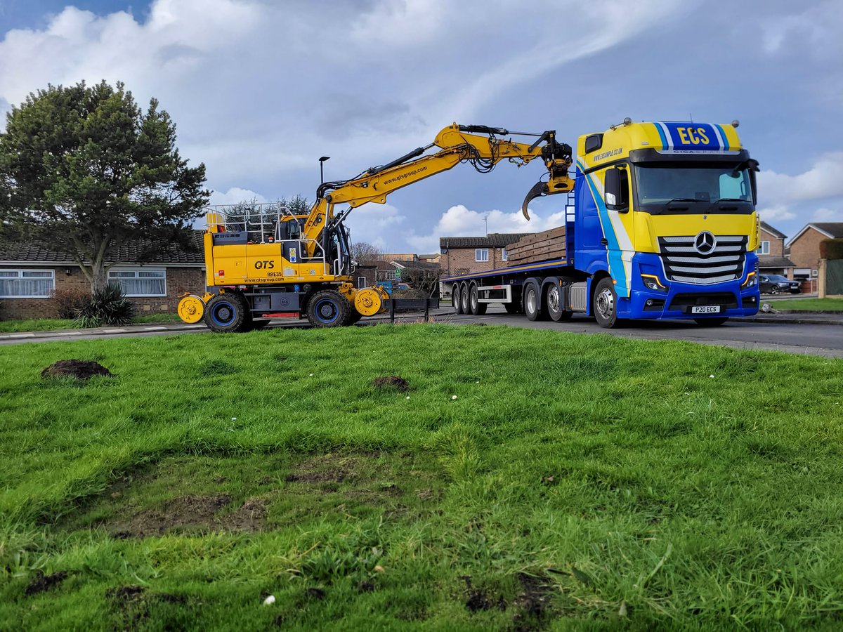 ExsampleCourier's tweet photo. Blue sky in Doncaster https://t.co/z9YMOlUs3g