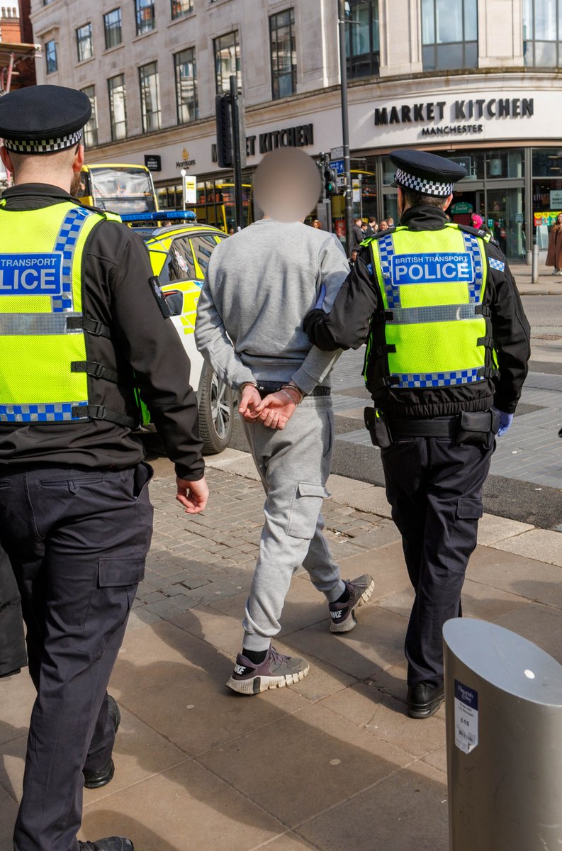 #VulcanPiccadilly | Day of action in Piccadilly Gardens as Vulcan continue to show strength to criminals. Since launching in September '23, results include: 👮 152 arrests ❣️ 47 safeguarding referrals 🚔 drugs, weapons, & stolen items recovered More: orlo.uk/8GHmQ