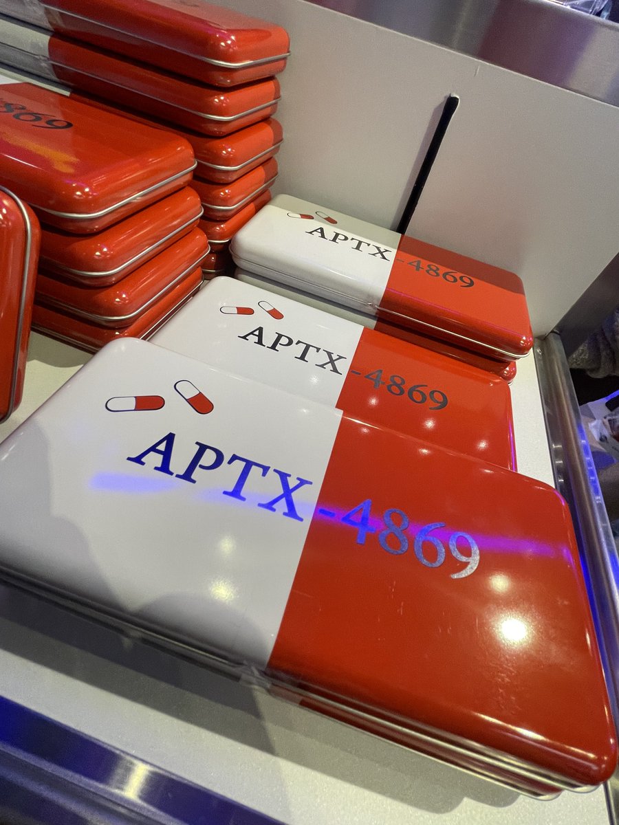 CNP___boxoffice's tweet photo. APTX4869 リアル過ぎて買いたくなる💊

#名探偵コナン
#USJ #ユニバ🌎 https://t.co/3c3LcFUT7N