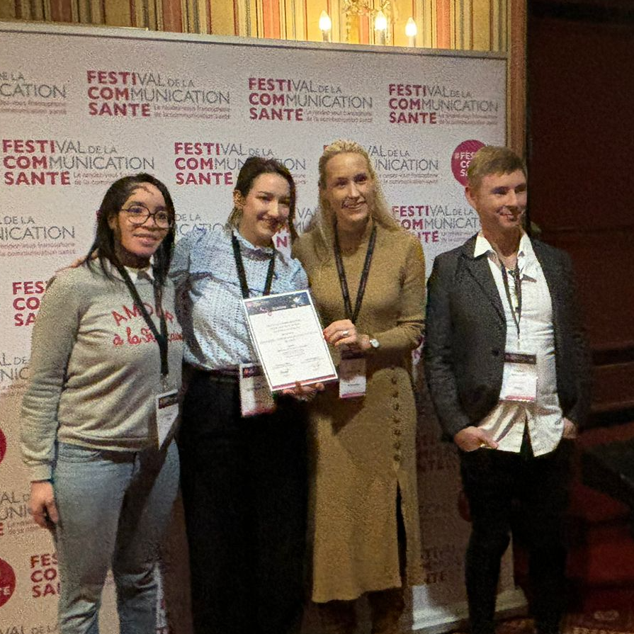 SanofiFR's tweet photo. [#News] Nous sommes fiers de voir nos projets récompensés au @FestiComSante : "#PeauWer" dans la #DermatiteAtopique 🥈, notre programme RSE "Je m'engage" 🥉, nos capsules athlètes pour #Paris2024 🥉 et notre campagne de sensibilisation contre les #meningites 🥈 https://t.co/eVa2WtDc9Z