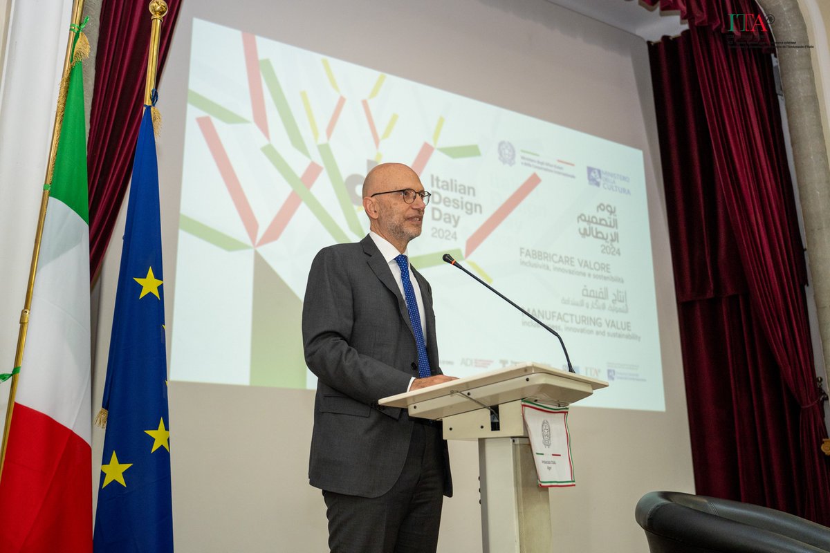 ItaAlgeri's tweet photo. Nous avons célébré ce lundi le design italien ! 🇮🇹 
Retour en image sur la Conférence qui s'est déroulée au Théâtre de l'Ambassade d'Italie “Gillo Pontecorvo” et qui avait pour thème : "Le Design italien entre fonction et poésie".

@ITAtradeagency 
@ItalyinAlgeria 
@iicalgeri https://t.co/Xmbb7Z945F