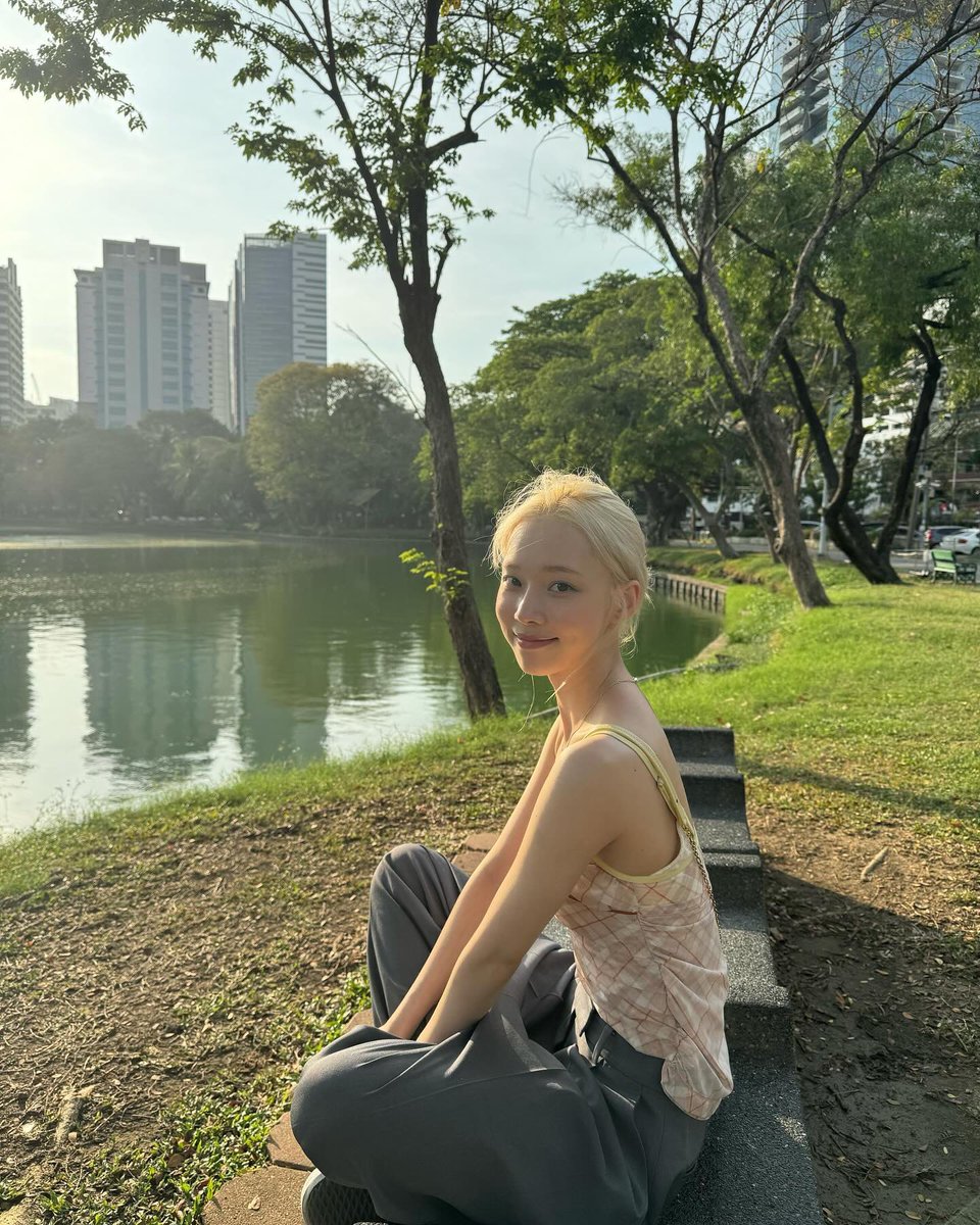 “...open.spotify.com/track/3OM6qQmd…”―🍃⋆