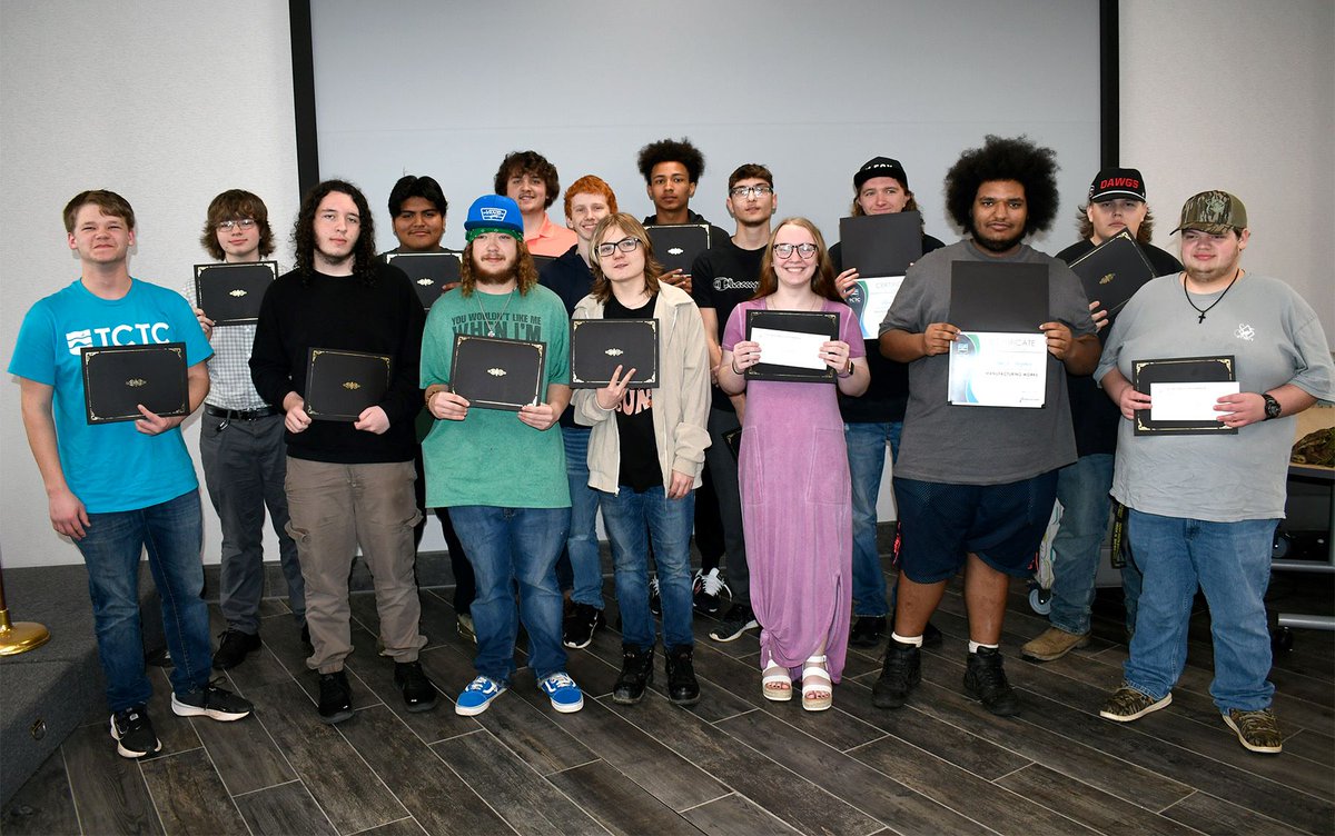 Congrats to the third cohort of the Manufacturing Works program! This registered pre-apprenticeship program is for high school seniors in Anderson County who don’t have an identified path after graduation. It is custom-designed to align with skills sought by local employers.