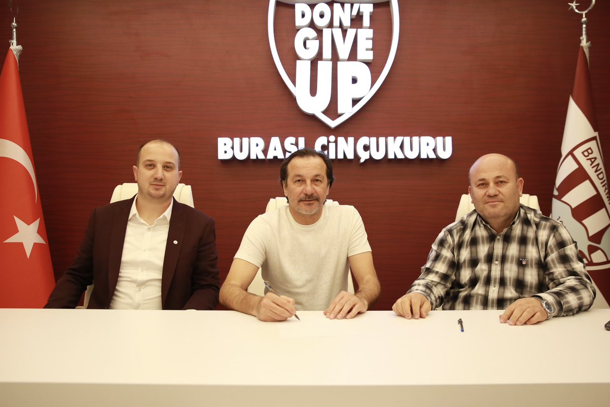 Yusuf Şimşek resmen Bandırmaspor'umuzda!