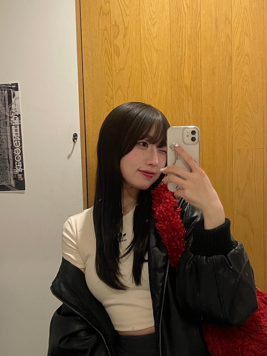 ren_eclair's tweet photo. レザージャケットももう暑くてちゃんと着れてないコーデ🍒👀

#春コーデ #アディダス #OnitsukaTiger https://t.co/lnaXxAdD4G