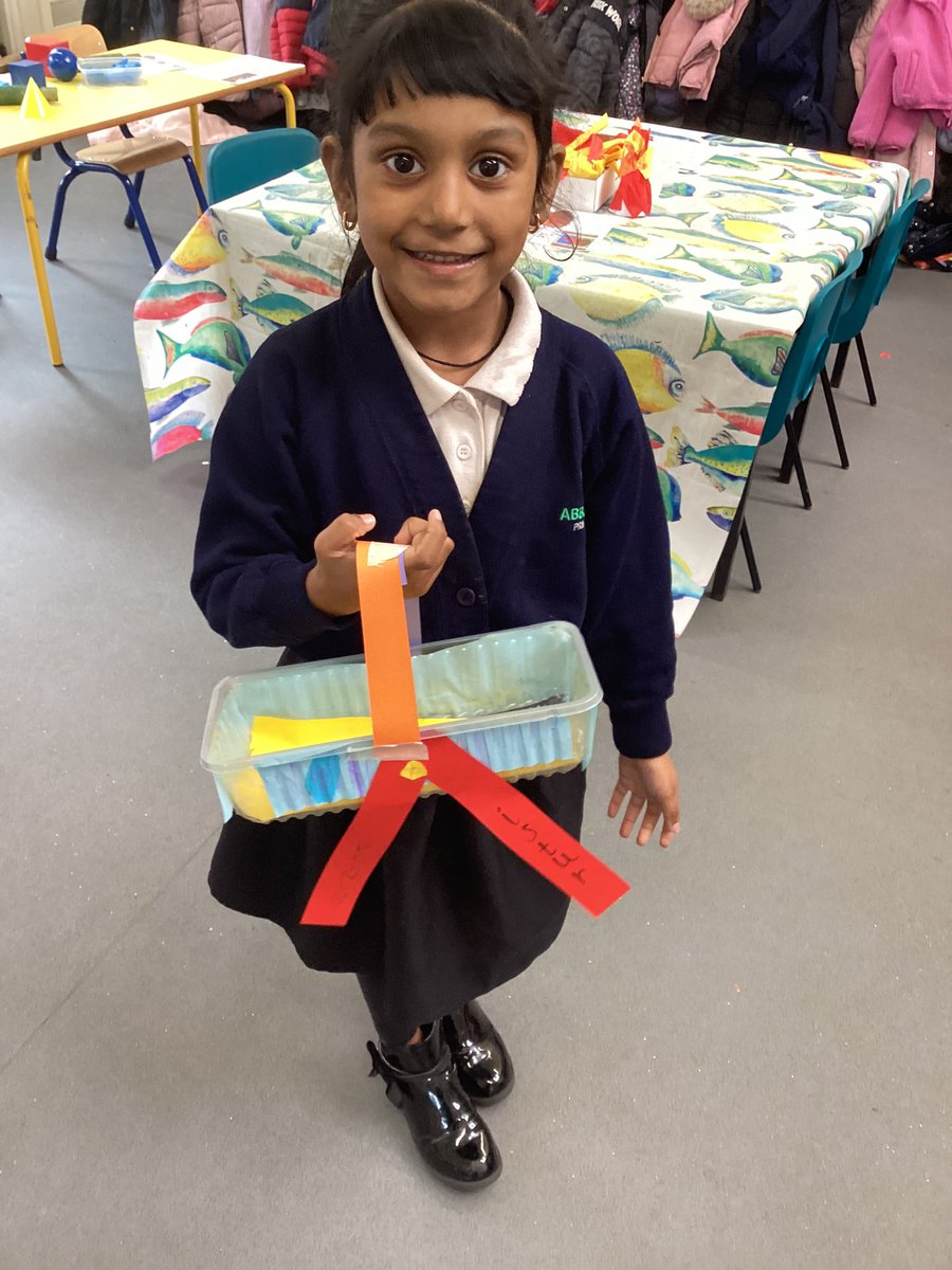 AbbeyMead_TMET's tweet photo. The children in F2 have been busy creating amazing Easter baskets. It’s amazing to see their individuality within their creations 🐣 🐰 #EAD #creatingwithmaterials #imaginationstation #Easter https://t.co/rX1v6F40Lw