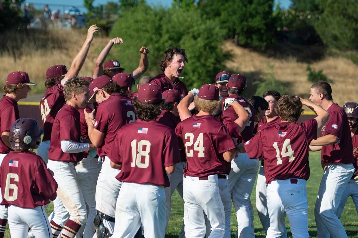 Digging into the Sacramento-area baseball scene… The Bee’s baseball Top 20: Whitney, Franklin lead pack; seek D-I section finals rematch ⁦@ABCJAMPro⁩ ⁦@PremierPrepsNMP⁩ sacbee.com/sports/high-sc…