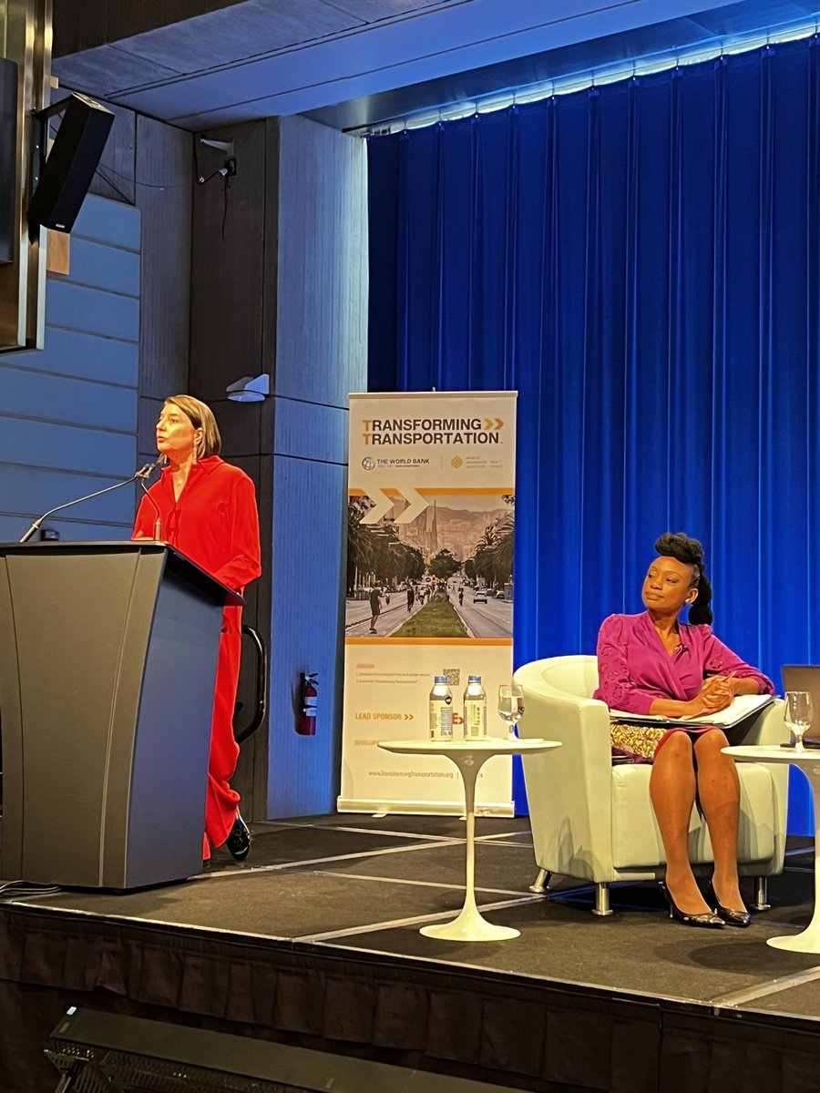Claudia Adriazola-S (@cadriazola) on Twitter photo Ana María López Londoño <a href="/the_IDB/">Inter-American Development Bank</a> is leveraging $9 in blended finance per each $1 invested. 💰 Ana María López Londoño <a href="/the_IDB/">Inter-American Development Bank</a> is leveraging $9 in blended finance per each $1 invested. 💰