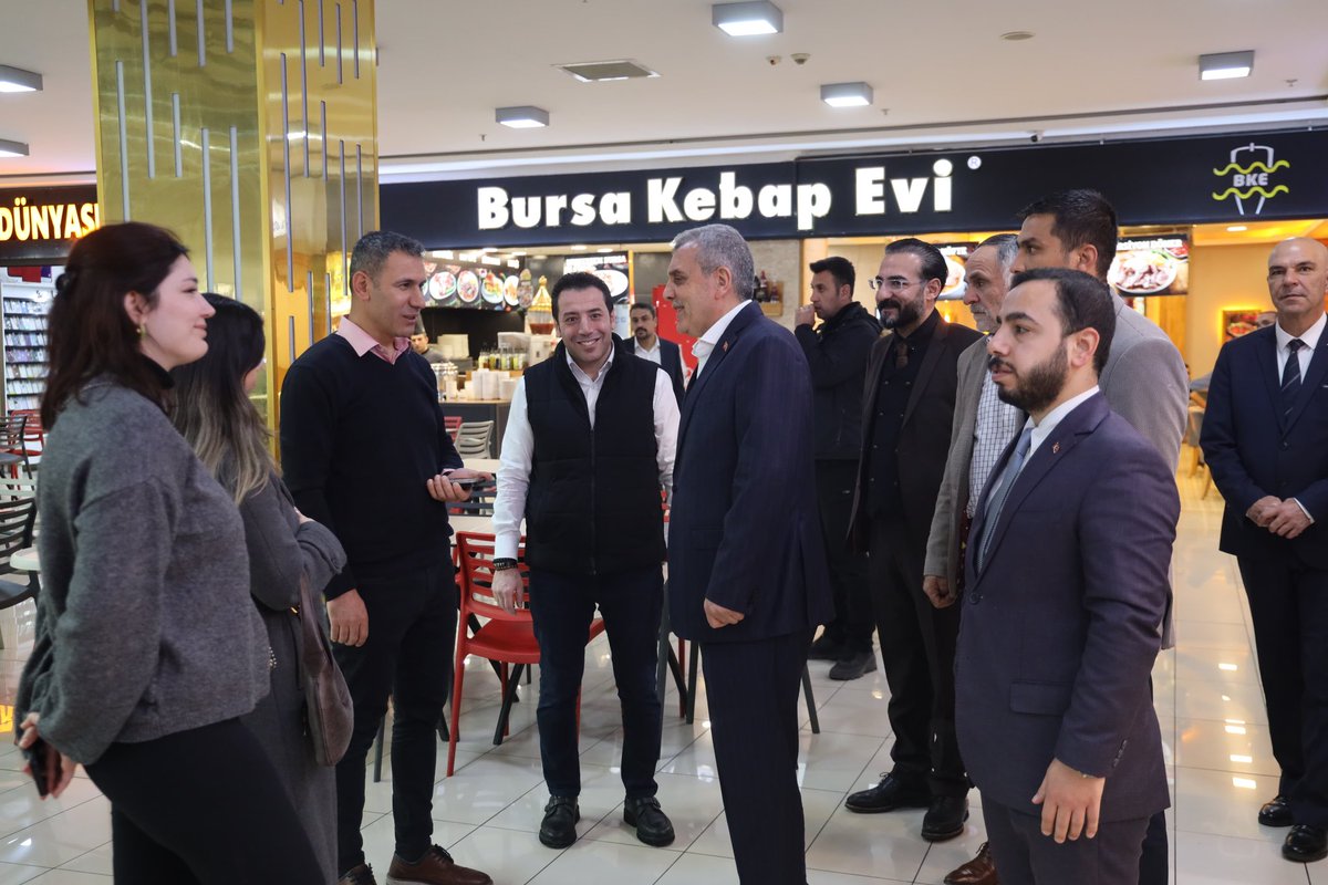 abdurrahimtoru's tweet photo. Ak Parti Şanlıurfa Büyükşehir Belediye Başkan Adayımız değerli büyüğüm sayın Zeynel Abidin Beyazgül bizleri ziyaret ettiler , kendilerine başarılar diliyorum 
@zabeyazgul @Akparti https://t.co/z8zorFHiiK