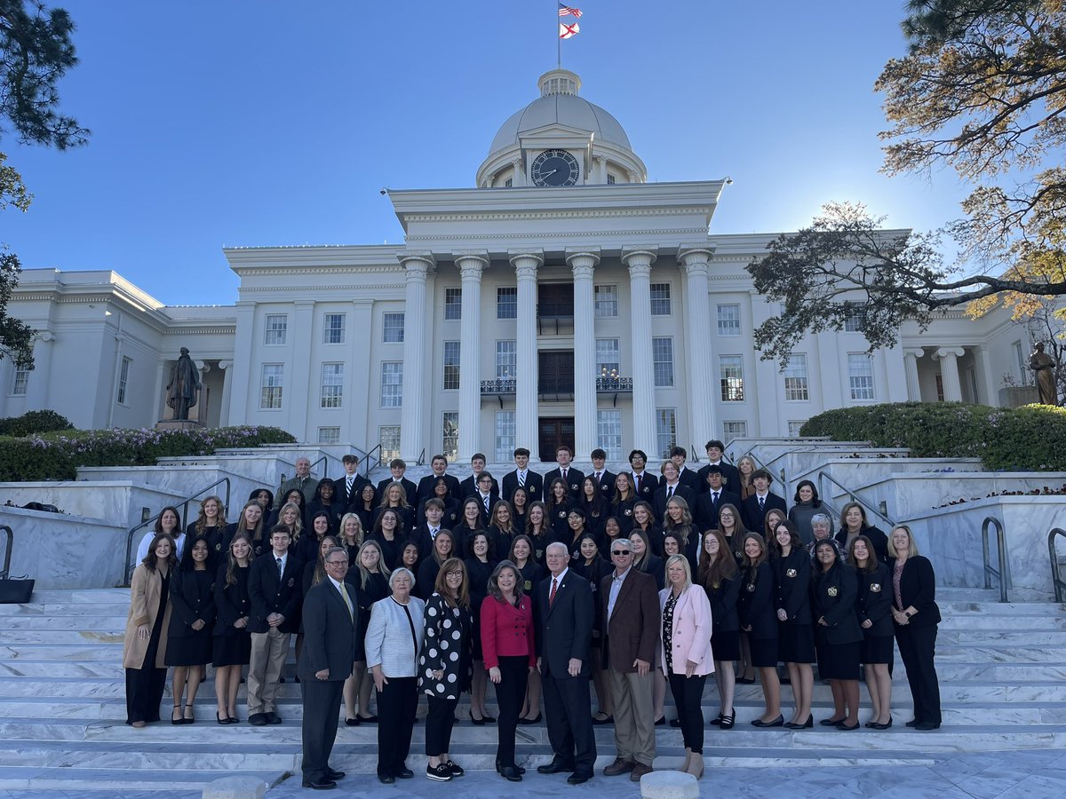 Blount County Ambassadors arrive in Montgomery!!  Thank you to Representative David Standridge and Danna Standridge for hosting us today!!!