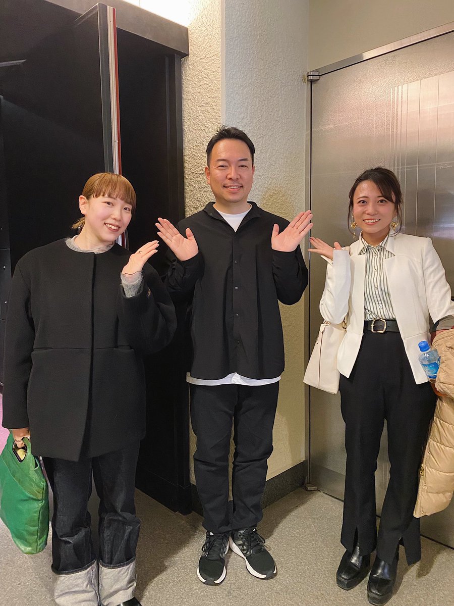 mirinuuu's tweet photo. 今日は洗足学園で公演中の、ドラマティックシアター  『彼らの敵』と『月並みなはなし』観劇してきました！
2作品とも本当に面白かったです👏🏻
そして、学生さん達のポテンシャルの高さに驚かされました😳！
田野さん、山田先生にも久しぶりに会えて嬉しかったです☺︎
明日の2公演も応援しております。 https://t.co/HK8i7OksLT