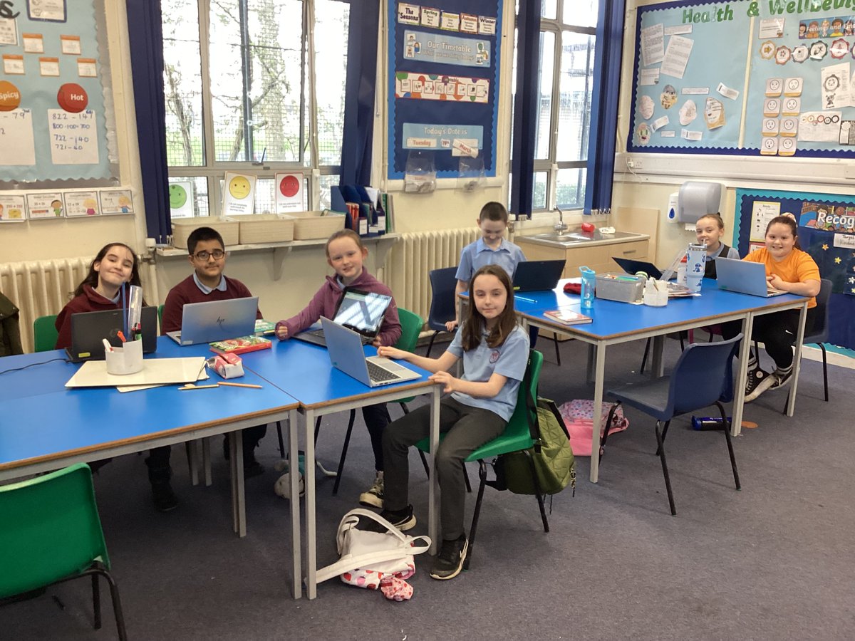 KeirHardieMem's tweet photo. Primary 5 enjoying the #NLCodeAlongs creating their own games using Make Code Arcade. Thanks @NLDigitalSchool https://t.co/Dh1GNAeKHR