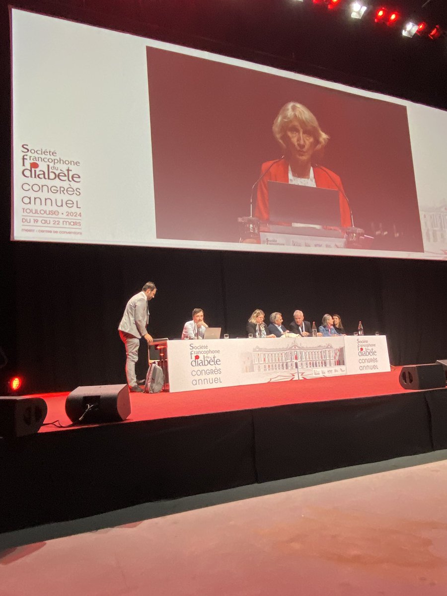 C’est parti pour le congrès #SFD2024 de Toulouse. 
Cérémonie d’ouverture lancée par Hélène HANAIRE, présidente de la FFRD