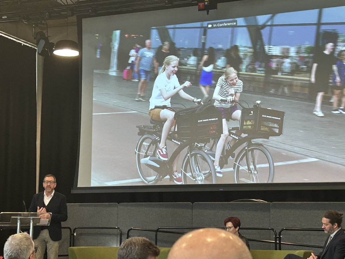 Great to see @Chris_Boardman discuss active travel as central to a collective vision for new places at today’s @ofp_gov conference in Stoke-on-Trent #placesatpace