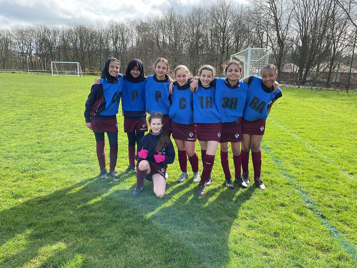 BSGDSport's tweet photo. INTER-FORM FOOTBALL
Well done to all those year 7s who have represented their forms in the inter-form football over the past two days at lunchtime 

🏆 well done to 7A on winning this years competition 🏆

Thank you to the Year 8s who refereed ⚽️ https://t.co/TemBvmHs1c