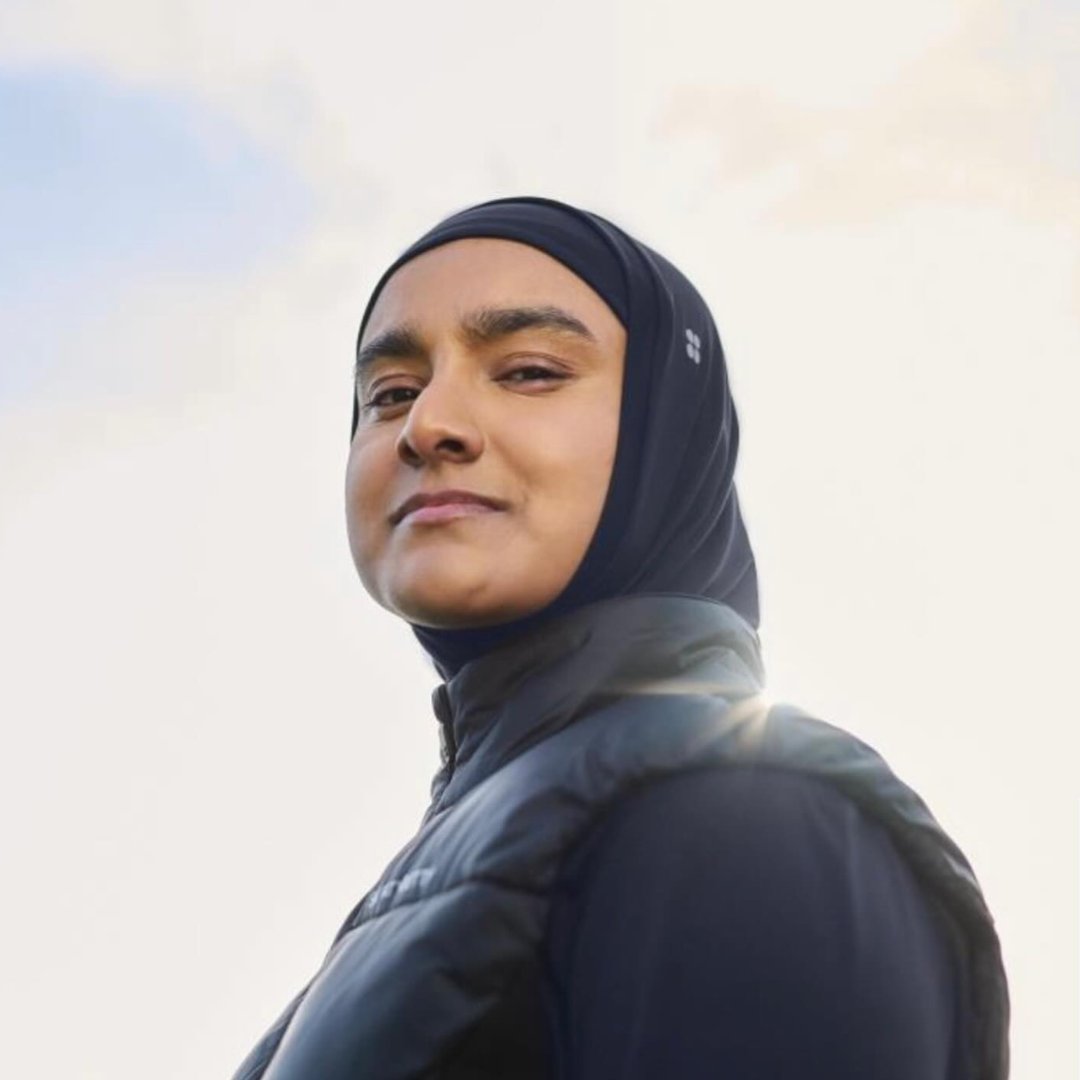 @sweatybetty have recently released a new sports hijab, redesigned to allow free movement whilst remaining modest. Profits from sales of the sports hijab will be donated to the @FoundationBetty , who will also provide free hijabs every year to girls across the UK🎊 @lipa_nessa