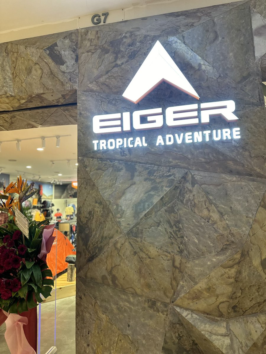 pelaridenai's tweet photo. [BERITA] Outlet kedua jenama Eiger kini dibuka di The Curve. Manakala, dikhabarkan yg ketiga masih dlm pembinaan sekitar Jalan Ampang. Ini adalah bebenang.. https://t.co/SrsZdpriUA