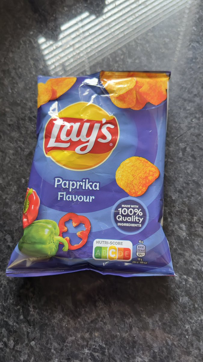 ThorinvanGelden's tweet photo. @LaysNL  waarom verkopen jullie mij een zakje lucht? 🥴🫣🤣 #foutjebedankt https://t.co/rQ3lq7BcYi