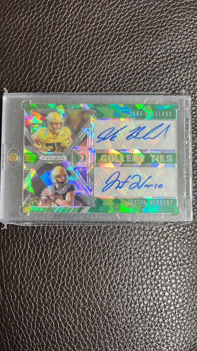 22Garrettmiller's tweet photo. 325.00 shipped RTs appreciated /18 @zack0978 https://t.co/24oJvWI4DQ