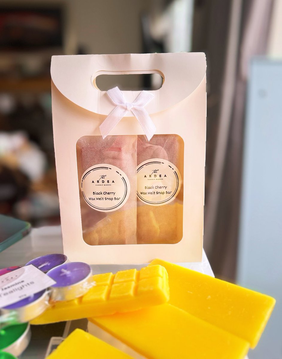 ardeacandle's tweet photo. One our regular customers recently placed an Order for some of their favourite Black Cherry Snap Bars, how cute!? ❤️ 

#waxmeltsofinstagram #waxmeltsobsessed #waxmeltsuk #waxmeltsaddict #waxmeltlover #waxmelts #scentedwaxmelts #luxuryhome #sustainableliving #petfriendlyproducts https://t.co/6cgf3BvliO