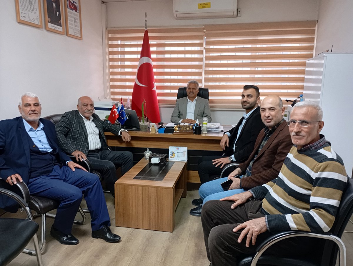 saglammsalih's tweet photo. Yüreğir Mesleki Eğitim Merkezi  Müdürümüz ve değerli hocalarımız ile bir araya geldik. https://t.co/PXkmEFuEvw