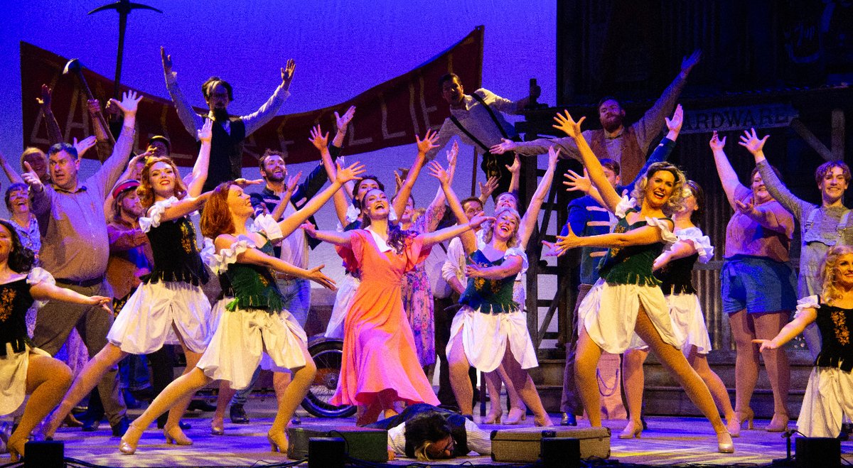 ⭐ TONIGHT'S THE NIGHT! ⭐

CRAZY FOR YOU opens at <a href="/NewTheatreHull/">Hull New Theatre</a> TONIGHT! 
The all-singing, all-dancing musical is a musical joy for all the family - who could ask for anything more? 

ONE WEEK ONLY! Tickets still available!
i.mtr.cool/qpzwiwcdet