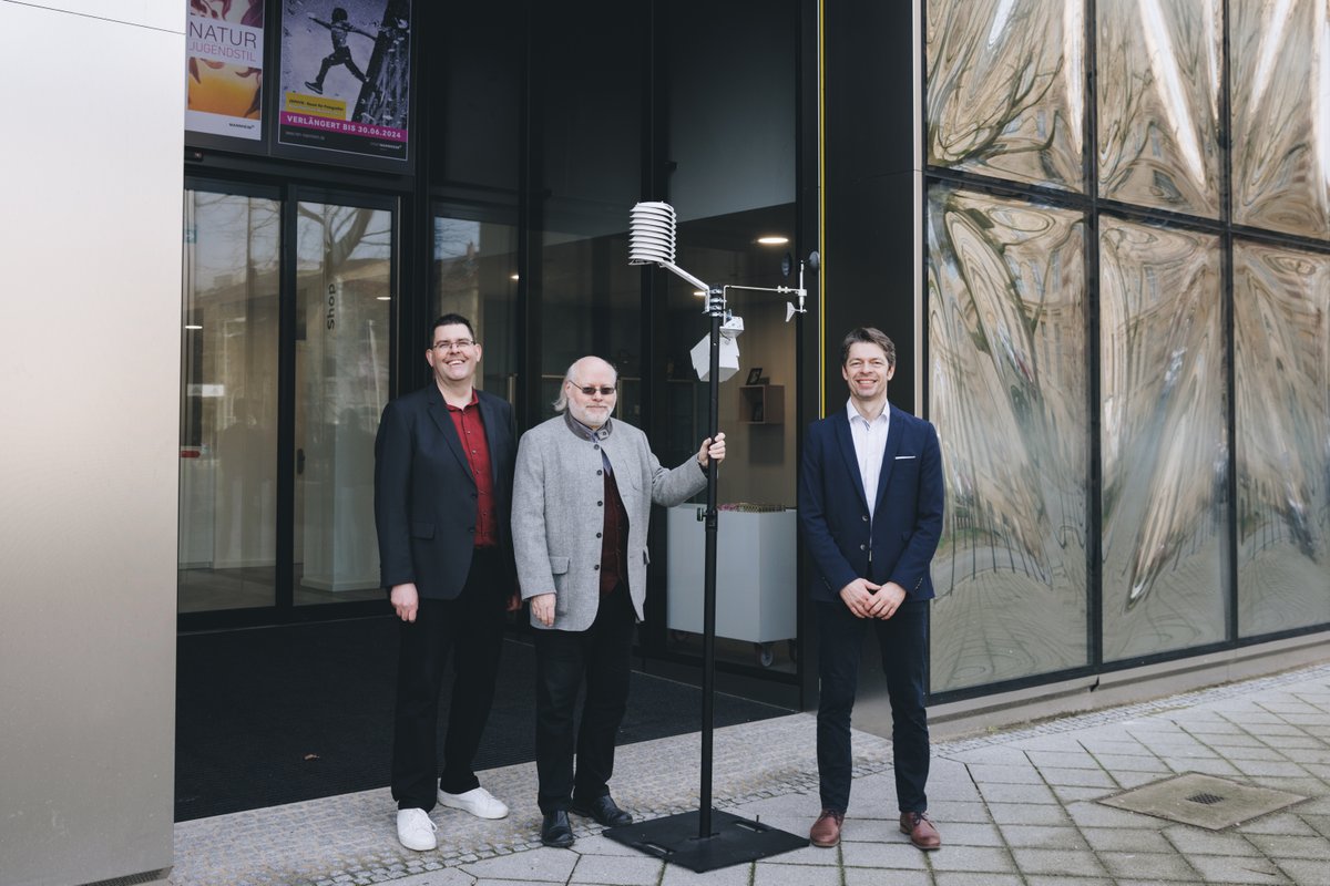 Reiss-Engelhorn-Museen beteiligen sich am Stadtklimamessnetz #Mannheims  - erst vor kurzem wurden Sensoren auf dem Flachdach des Neubaus „Peter &amp; Traudl Engelhornhaus“ angebracht. Hier werden ab sofort  #Klimadaten in Echtzeit von uns erfasst.