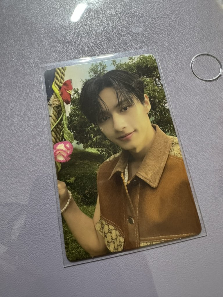 hancheolzone's tweet photo. wts lfb seventeen ph

⌜ junhui seventeenth heaven pc ⌟

   ⤻ onhand
   ⤻ ₱550 set + free pf
   ⤻ can payo/3 days dop
   ⤻ ship tmr

reply “mine” or dm if interested

# wts lfb seventeen svt ph seventeenth heaven carver carat version ver moon junhui jun photocard pc https://t.co/yP14ek4aDB