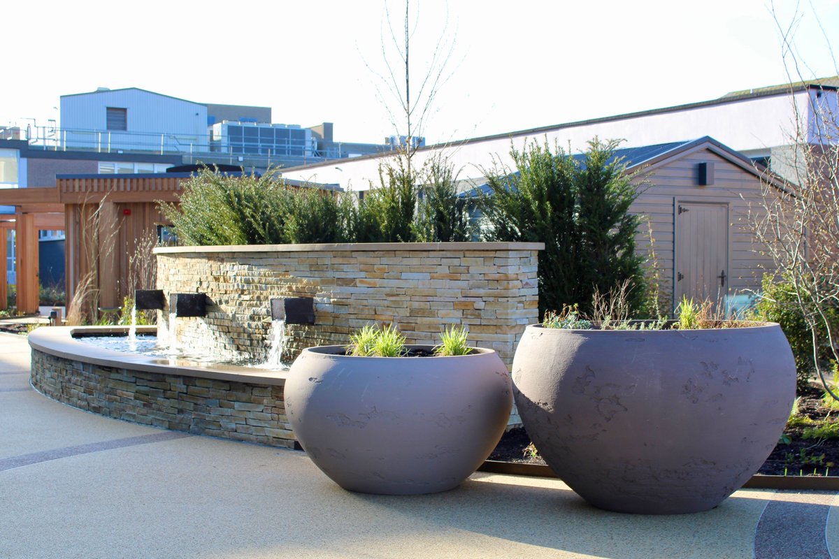 Lovely to see the finished water feature at Musgrave Park Hospital for which we contributed £5,000. @HoratiosGarden have just completed their garden project at the spinal injury unit of Musgrave Park Hospital, Belfast which is the only spinal unit in Northern Ireland.