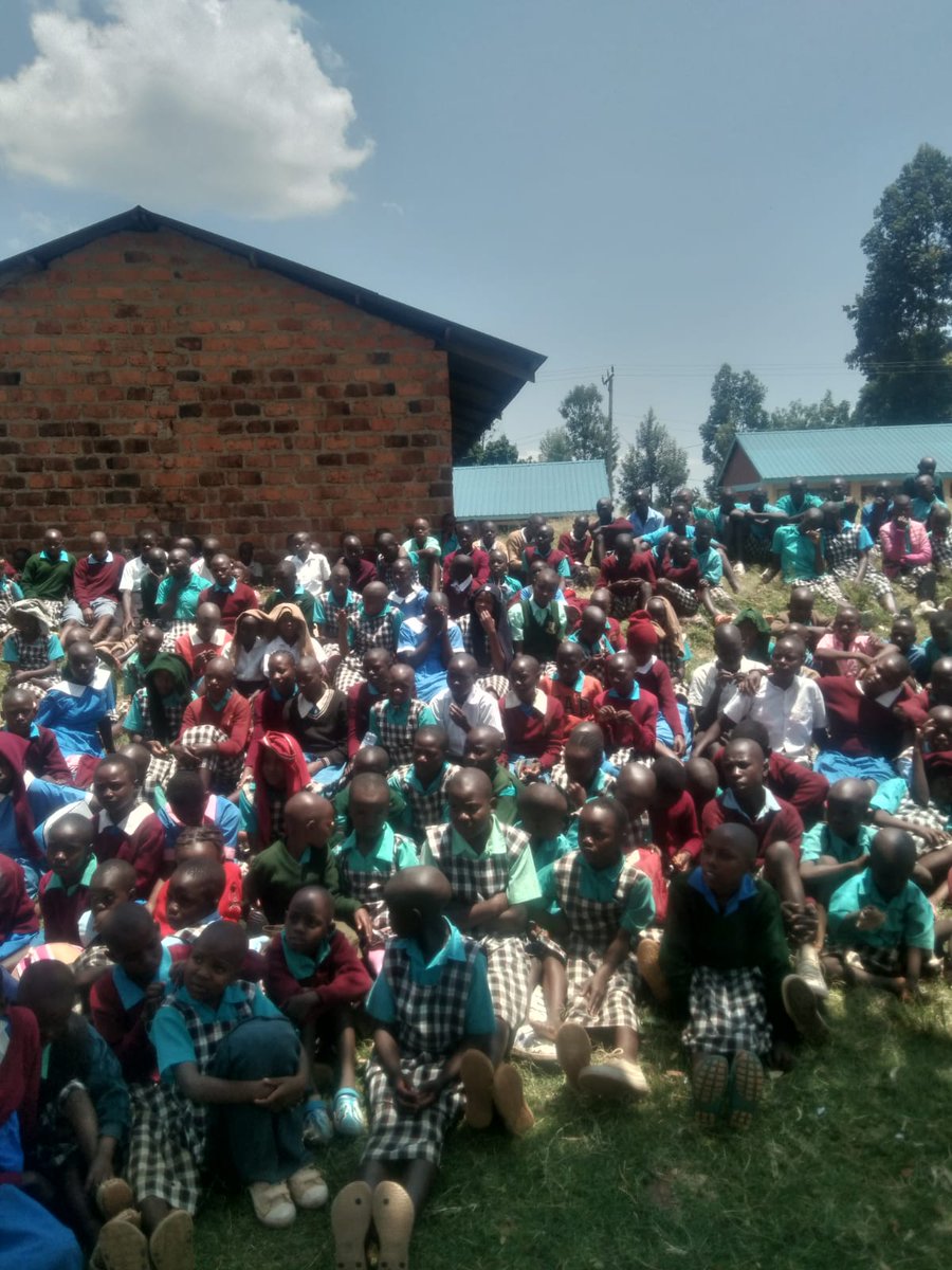 Gekara2017's tweet photo. I’m raising $10,000 until 04/14/2024 for Mesobwa Primary School Needy Pupils. Can you help?
https://t.co/GKO9wuZchp https://t.co/KmAiTrNsiS