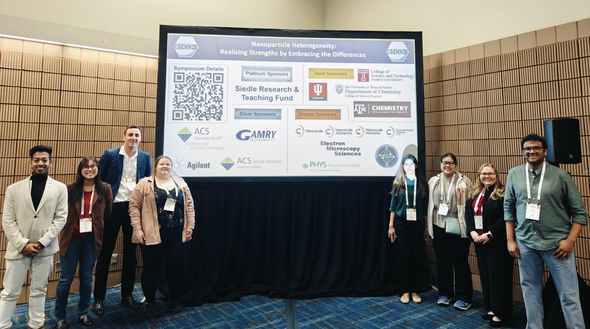 SaraSkrabalak's tweet image. Photo of the amazing @CSENND_GSSPC student organizers. The room is packed for symposium &quot;nanoparticle heterogenity: realizing strengths by embracing the differences&quot; at #ACSSpring2024 rm 210. All day!