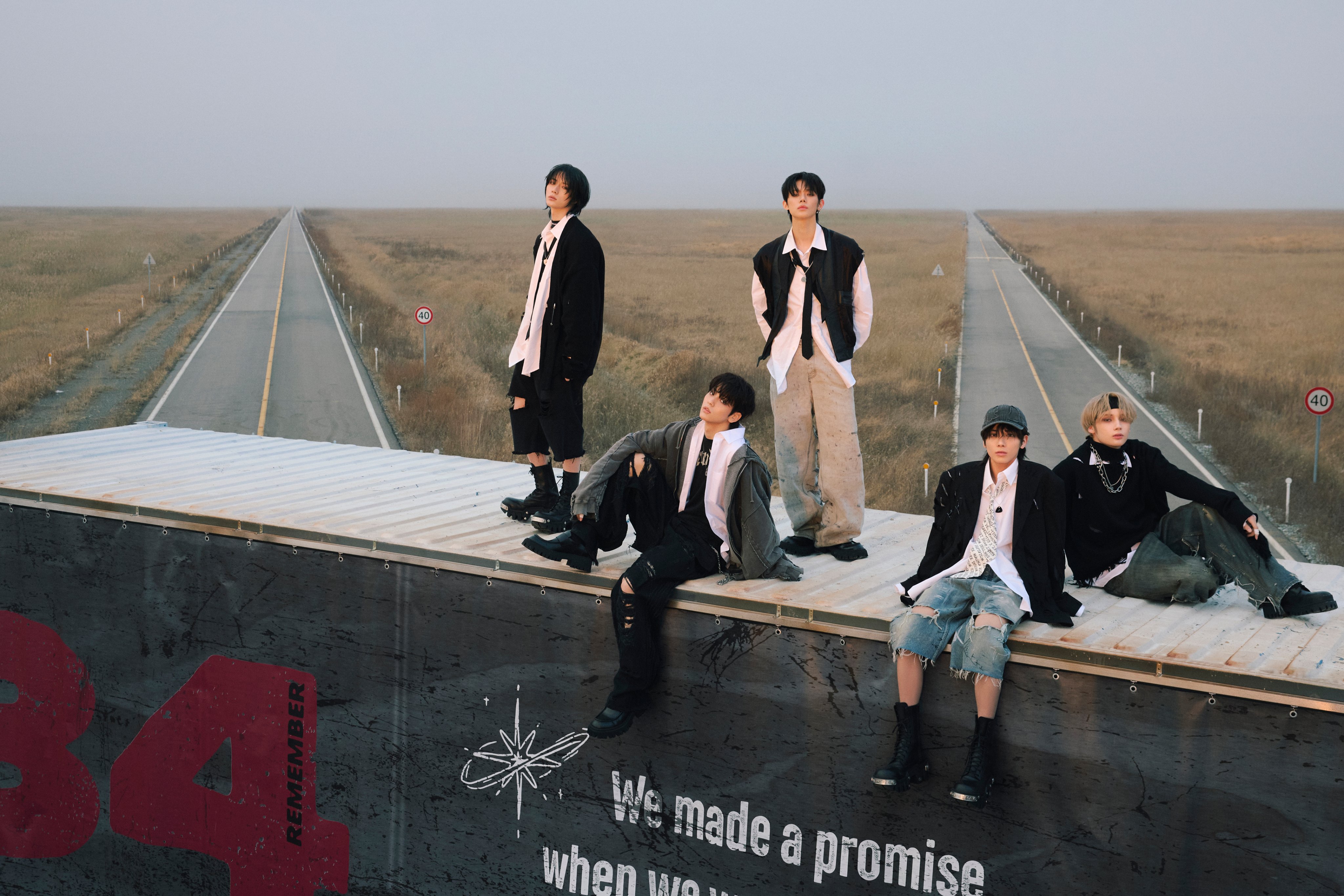 GJCm47QbgAAGRyT?format=jpg&name=4096x4096