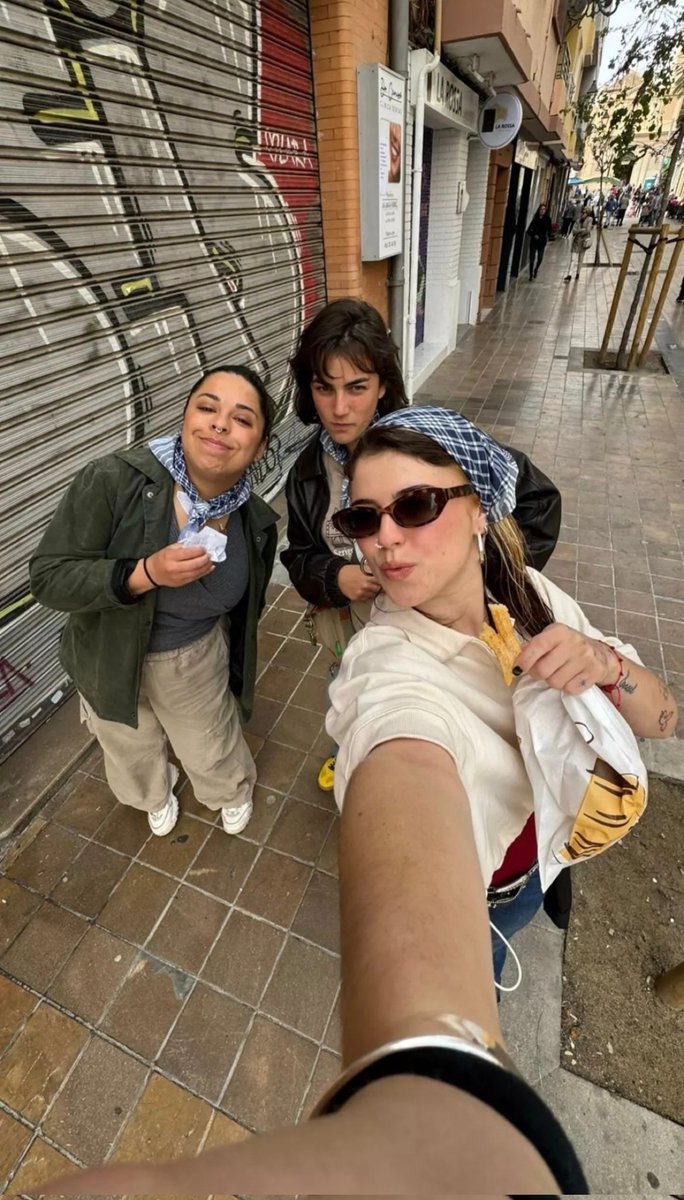 rechesmile_'s tweet photo. unas guapas 🧡 https://t.co/WAf7JbxWLH