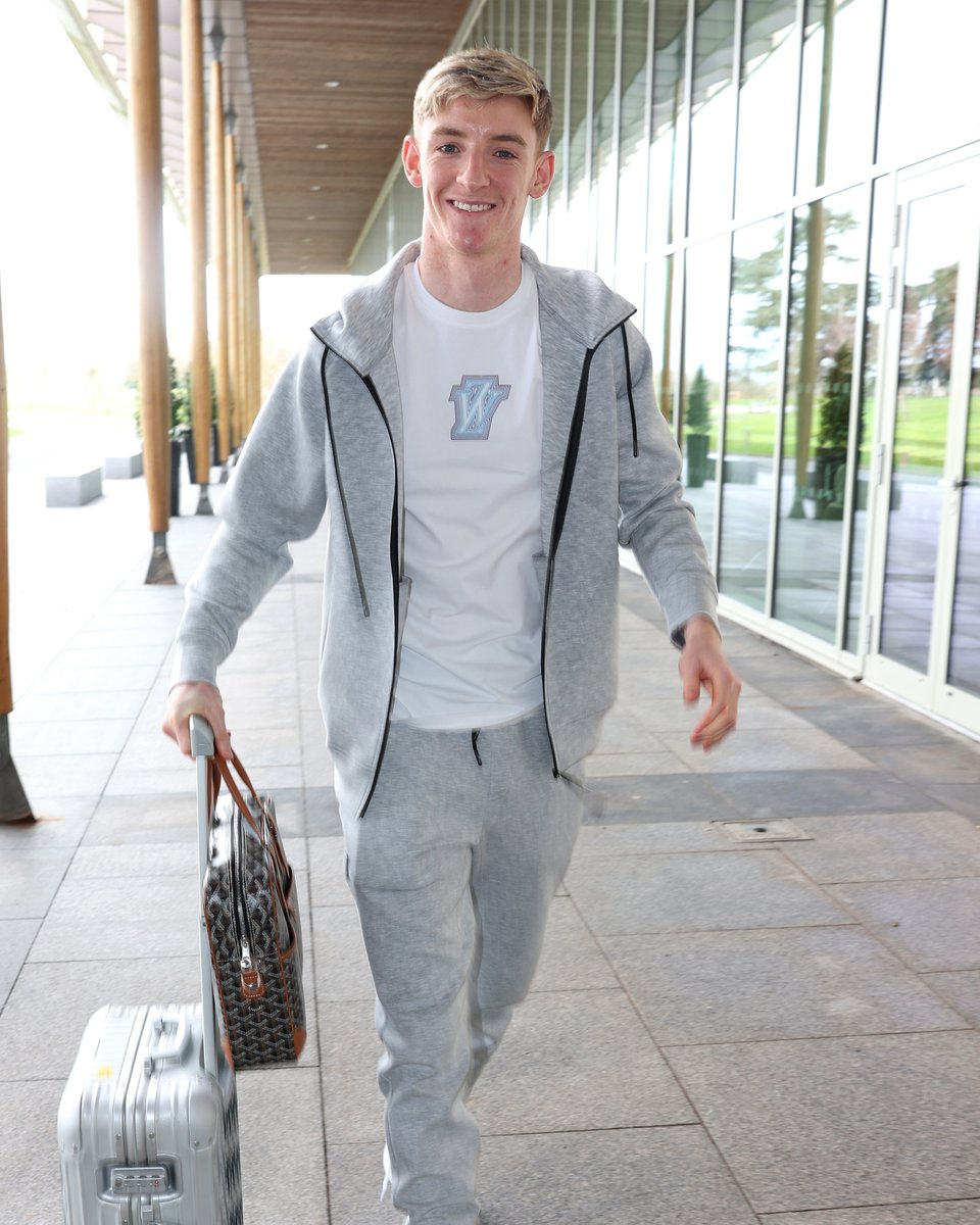 Checking in with the #ThreeLions for the first time: @anthonygordon! 👋