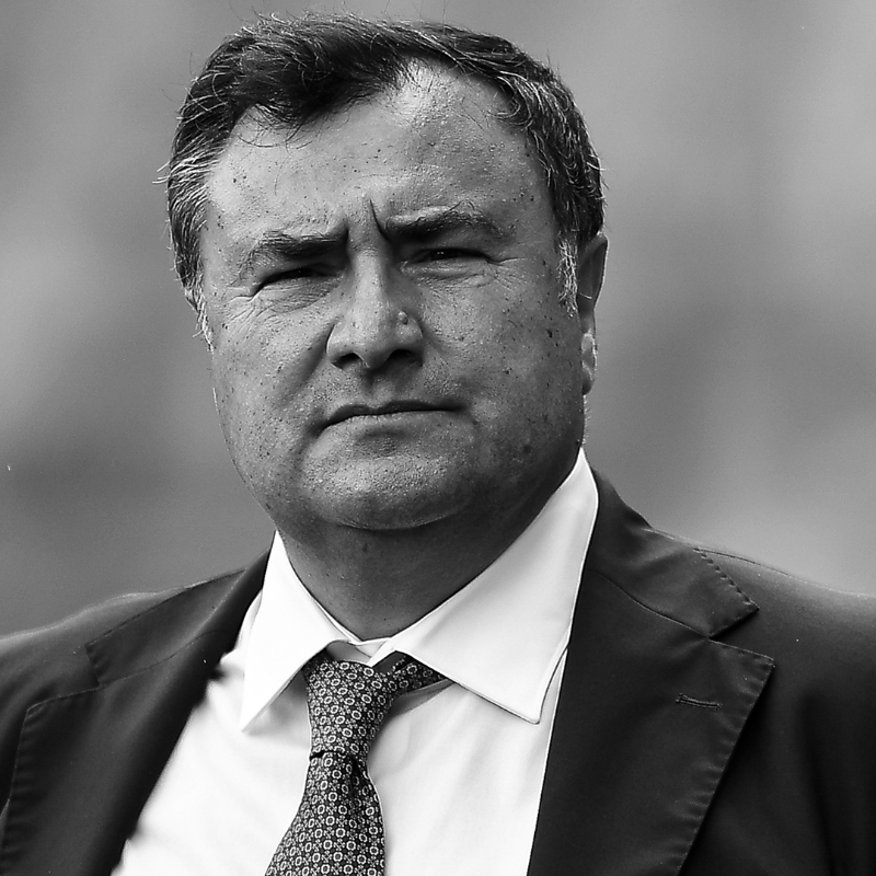 SerieA's tweet photo. La Lega Serie A esprime il proprio cordoglio e si stringe alla famiglia, a Rocco Commisso, alla squadra e a tutto il personale della ACF Fiorentina per l’improvvisa scomparsa del Direttore Generale Joe Barone. ⬇️
