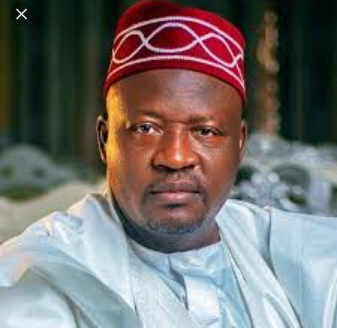 smuhd666's tweet photo. MUTANAN KIRKI MASU KISHIN AREWA.

SEN. KAWU SUMAILAH
SEN. ABDUL AHMAD NINGI.
Ya Allah wannan bayin naka masu kishin al'umma Arewa ya Allah ka karesu sukuma sauran marasa amfanin ya Allah kadawo mana da su gida lafiya, ya Allah kabamu damar zabar irinsu Ningi da Sumailah. https://t.co/kxPUeqCUt2