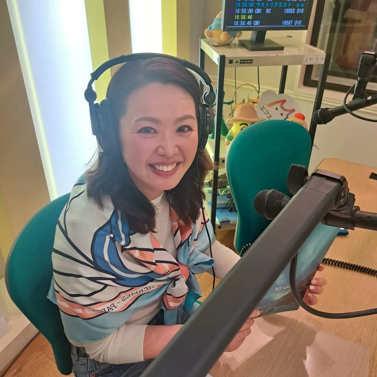 myufm_fun's tweet photo. ３/19火曜日
FUN的マニアックワールド🎙️
ゲストは、
「オーロラの旅コンシェルジュにいな　あやか」さん✨

オーロラを見たくて、
カナダ、
その後、オーストラリア、ニュージーランド、ノルウェーへ✈️
「にいなあやか」さんの、
もう１つの顔は、
「魚釣りのFUN 🐠」
去年7月には、船舶免許を取得✨ https://t.co/4EkUopJdXM